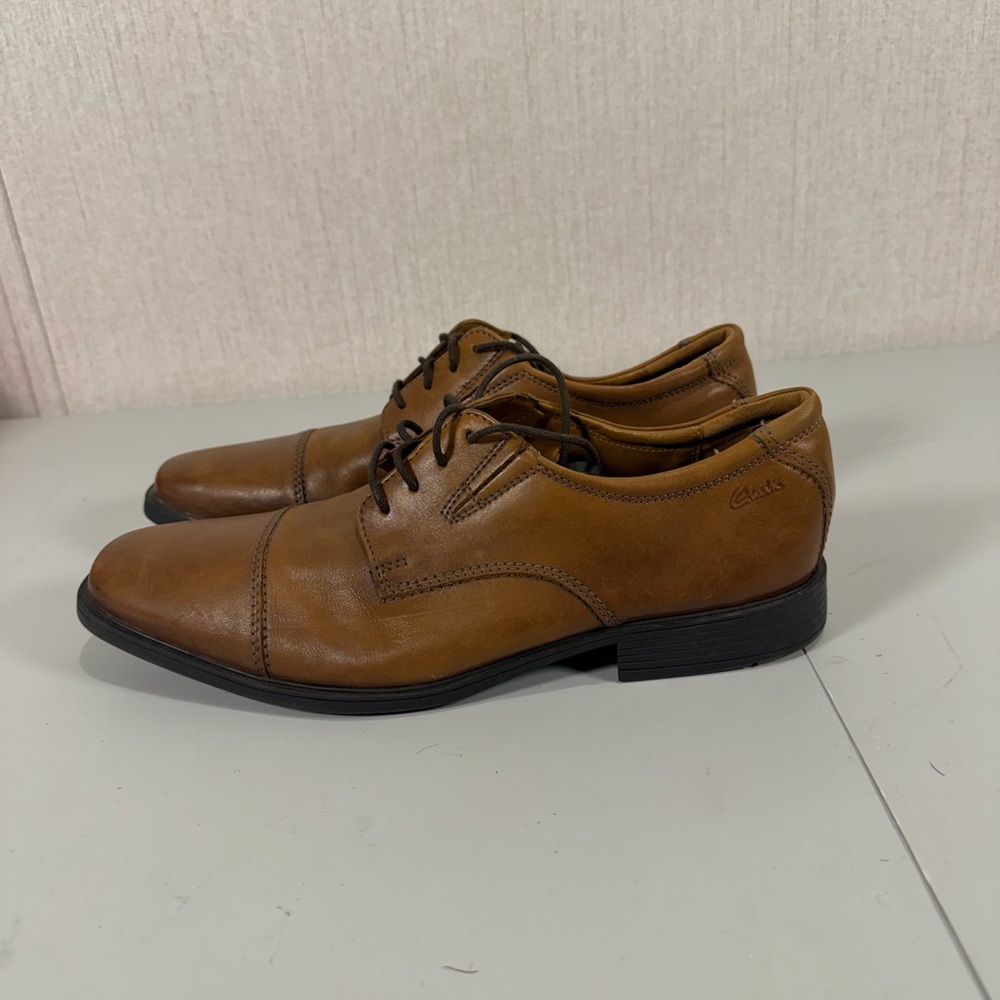 Clarks Men's Tan Leather‎ Oxfords
